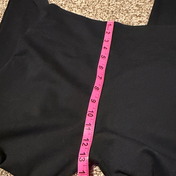 Assets by Spanx Black High-Rise Slimming Leggings (L) - EUC! - Picture 10 of 11